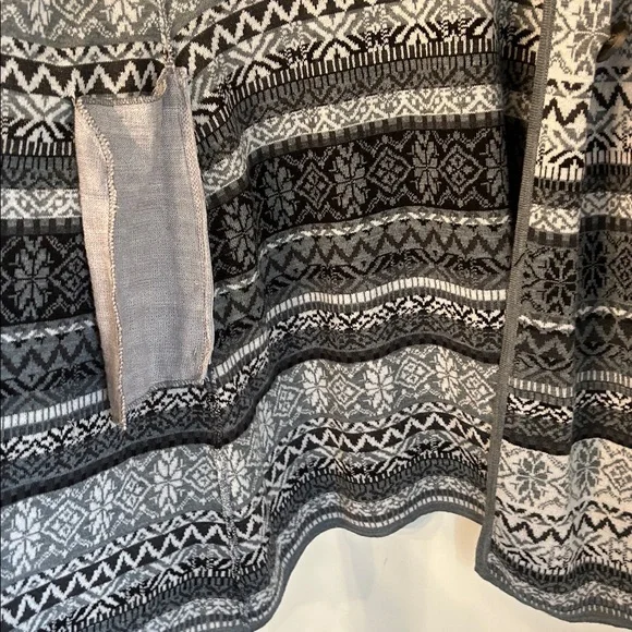 ICELANDIC DESIGN LONG WOOL AND ACRYLIC CARDIGAN SWEATER SIZE M - Picture 8 of 12